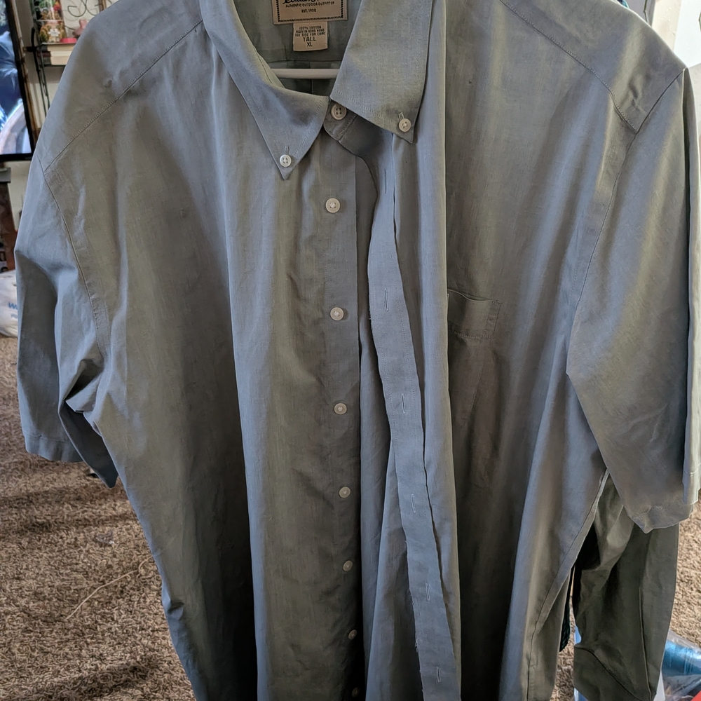 Eddie Bauer Men's Light Blue Casual Shirt